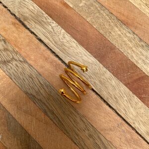 Source Unknown - Spiral Gold-tone Star Ring
